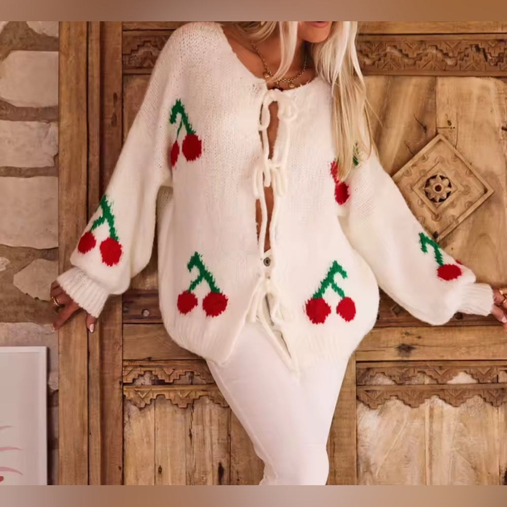 NEW Retail $89 Sweet Cherie Cherry Sweater
